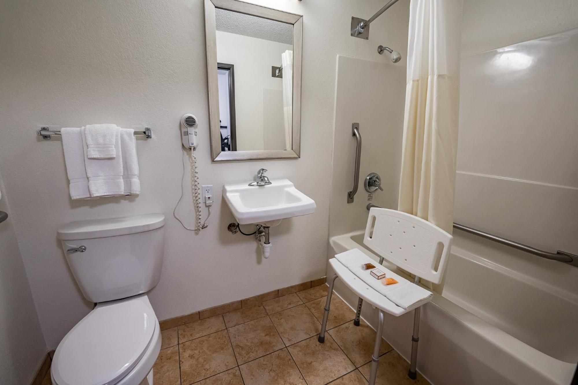 Christopher Inn And Suites Chillicothe Bilik gambar